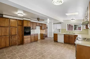 1146 E 4500 S, Millcreek, UT 84117 - Photo 12