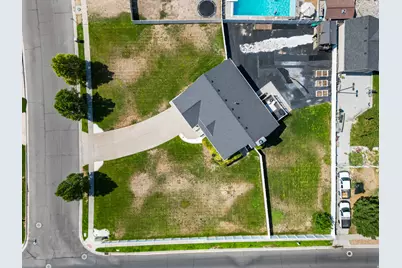 1133 S Bridgecreek Ln W, Layton, UT 84041 - Photo 34