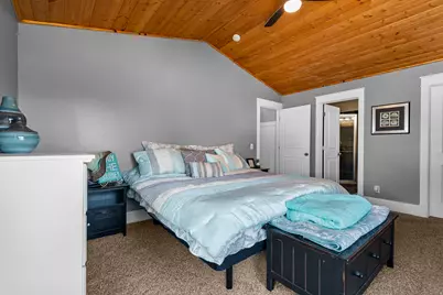 1133 S Bridgecreek Ln W, Layton, UT 84041 - Photo 16