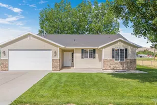 30 S 475 E, Enterprise, UT 84725 - Photo 2