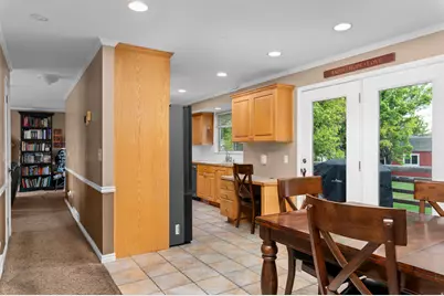 1204 W 10610 S, South Jordan, UT 84095 - Photo 10