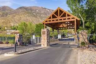342 W Millcreek Rd, Pleasant Grove, UT 84062 - Photo 42