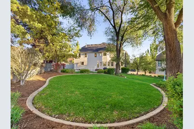 342 W Millcreek Rd, Pleasant Grove, UT 84062 - Photo 44