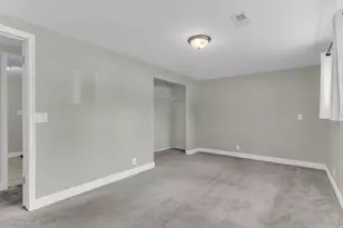 6685 S 1680 E, Cottonwood Heights, UT 84121 - Photo 28