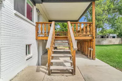 6685 S 1680 E, Cottonwood Heights, UT 84121 - Photo 38