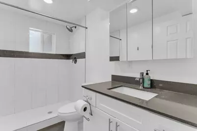 6685 S 1680 E, Cottonwood Heights, UT 84121 - Photo 34