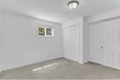 6685 S 1680 E, Cottonwood Heights, UT 84121 - Photo 32