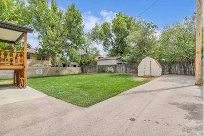 6685 S 1680 E, Cottonwood Heights, UT 84121 - Photo 40