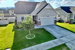 6569 N Fiona St, Eagle Mountain, UT 84005 - Photo 4