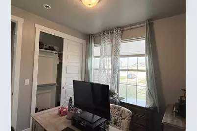 6569 N Fiona St, Eagle Mountain, UT 84005 - Photo 18