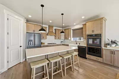 2848 S Greenhead Dr, Saratoga Springs, UT 84045 - Photo 10