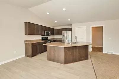 1065 S 1650 E, Clearfield, UT 84015 - Photo 6