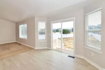 1065 S 1650 E, Clearfield, UT 84015 - Photo 12
