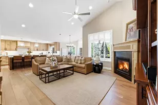 4220 Summerwood Dr, Bountiful, UT 84010 - Photo 8