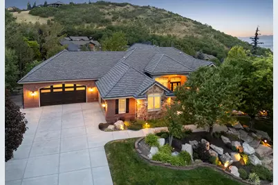 4220 Summerwood Dr, Bountiful, UT 84010 - Photo 62