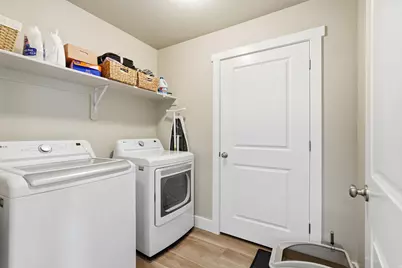 356 E 2075 N, North Logan, UT 84341 - Photo 24