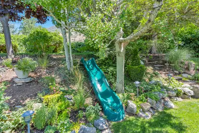 1063 E 1100 N, Pleasant Grove, UT 84062 - Photo 42