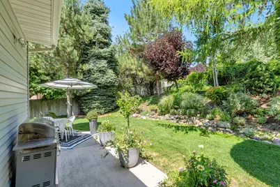 1063 E 1100 N, Pleasant Grove, UT 84062 - Photo 38