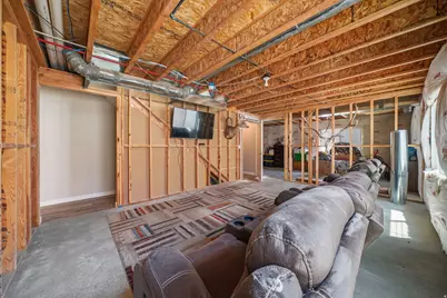 1576 E Lowe Peak Dr, Eagle Mountain, UT 84005 - Photo 28