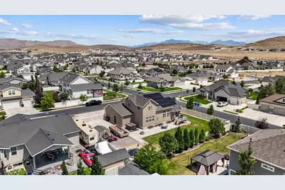 1576 E Lowe Peak Dr, Eagle Mountain, UT 84005 - Photo 46