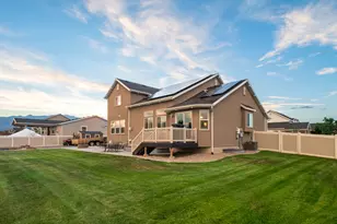 1576 E Lowe Peak Dr, Eagle Mountain, UT 84005 - Photo 32