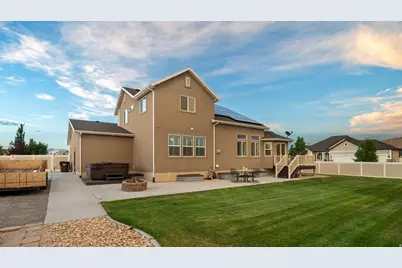 1576 E Lowe Peak Dr, Eagle Mountain, UT 84005 - Photo 34