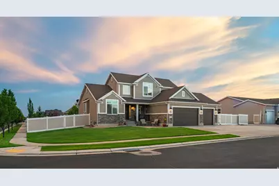 1576 E Lowe Peak Dr, Eagle Mountain, UT 84005 - Photo 2
