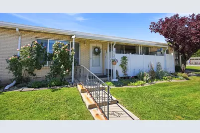 381 W 400 N #11, Bountiful, UT 84010 - Photo 6
