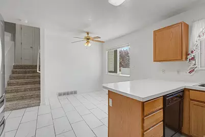 1421 W 50 S, Lehi, UT 84043 - Photo 6