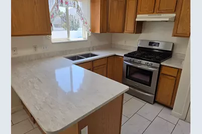 1421 W 50 S, Lehi, UT 84043 - Photo 6