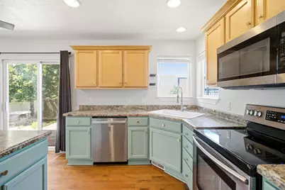 5253 S Midland Dr W, Roy, UT 84067 - Photo 12