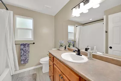 1786 N Country Cir, Centerville, UT 84014 - Photo 44