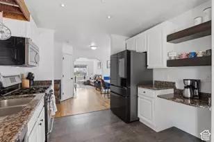 724 Canyon Rd, Ogden, UT 84404 - Photo 16
