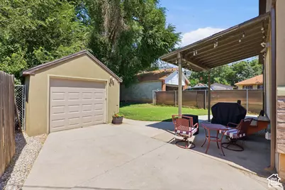 724 Canyon Rd, Ogden, UT 84404 - Photo 4