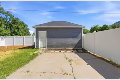 582 4th St, Ogden, UT 84404 - Photo 22