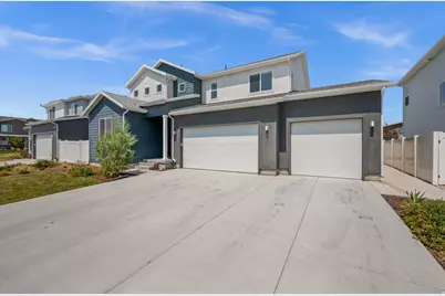 858 W Wickham Dr S, Murray, UT 84123 - Photo 2