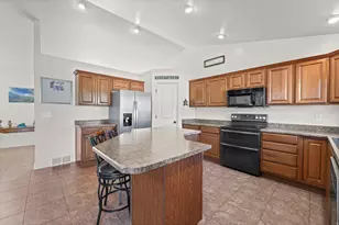 808 N 730 W, Tooele, UT 84074 - Photo 6
