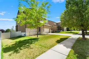 7788 N Brookwood Dr E, Eagle Mountain, UT 84005 - Photo 2