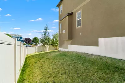 7788 N Brookwood Dr E, Eagle Mountain, UT 84005 - Photo 38
