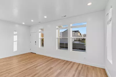 225 W 1150 N #R313, Brigham City, UT 84302 - Photo 2