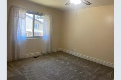 685 W 4050 S, Riverdale, UT 84405 - Photo 12