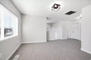 365 S Jordan Way, Lehi, UT 84043 - Photo 18