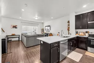 961 W Cyan Valley Way, Bluffdale, UT 84065 - Photo 10
