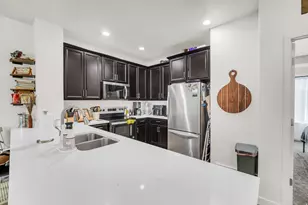 961 W Cyan Valley Way, Bluffdale, UT 84065 - Photo 8