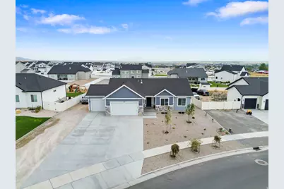 644 W Prairie Hawk Way, Grantsville, UT 84029 - Photo 6