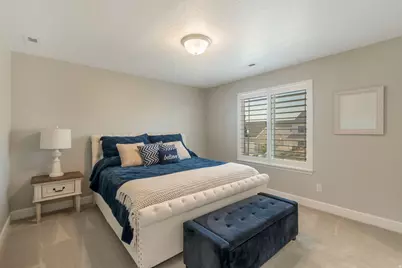 142 E 1820 S, Orem, UT 84058 - Photo 32