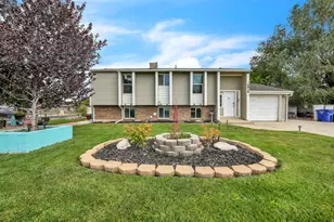 6828 W Copperhill Dr, West Valley, UT 84128 - Photo 1