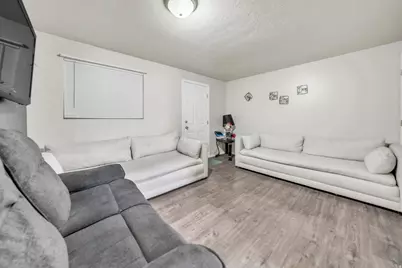 6828 W Copperhill Dr, West Valley, UT 84128 - Photo 22