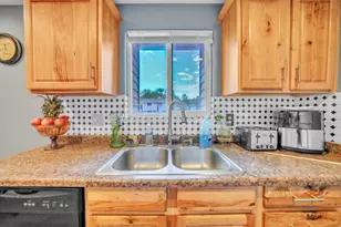 6828 W Copperhill Dr, West Valley, UT 84128 - Photo 14