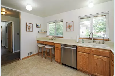 2675 E Gregson Ave S, Salt Lake City, UT 84105 - Photo 14